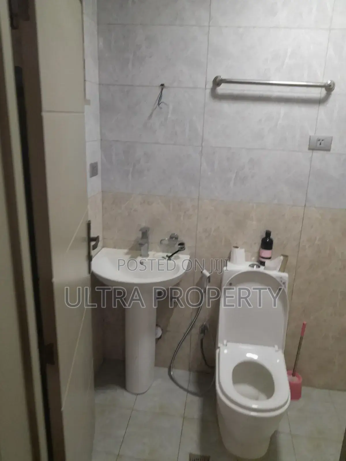 Furnished 3bdrm Apartment in Bole for rent