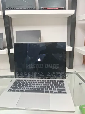 New Laptop Apple MacBook Pro M1 8GB Apple M1 Pro SSD 512GB