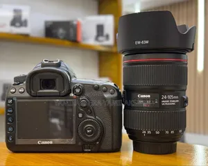 Photo - Canon Mark 4 5d