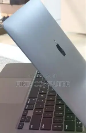 New Laptop Apple MacBook Air 2020 M1 8GB Intel Core M2 SSD 256GB