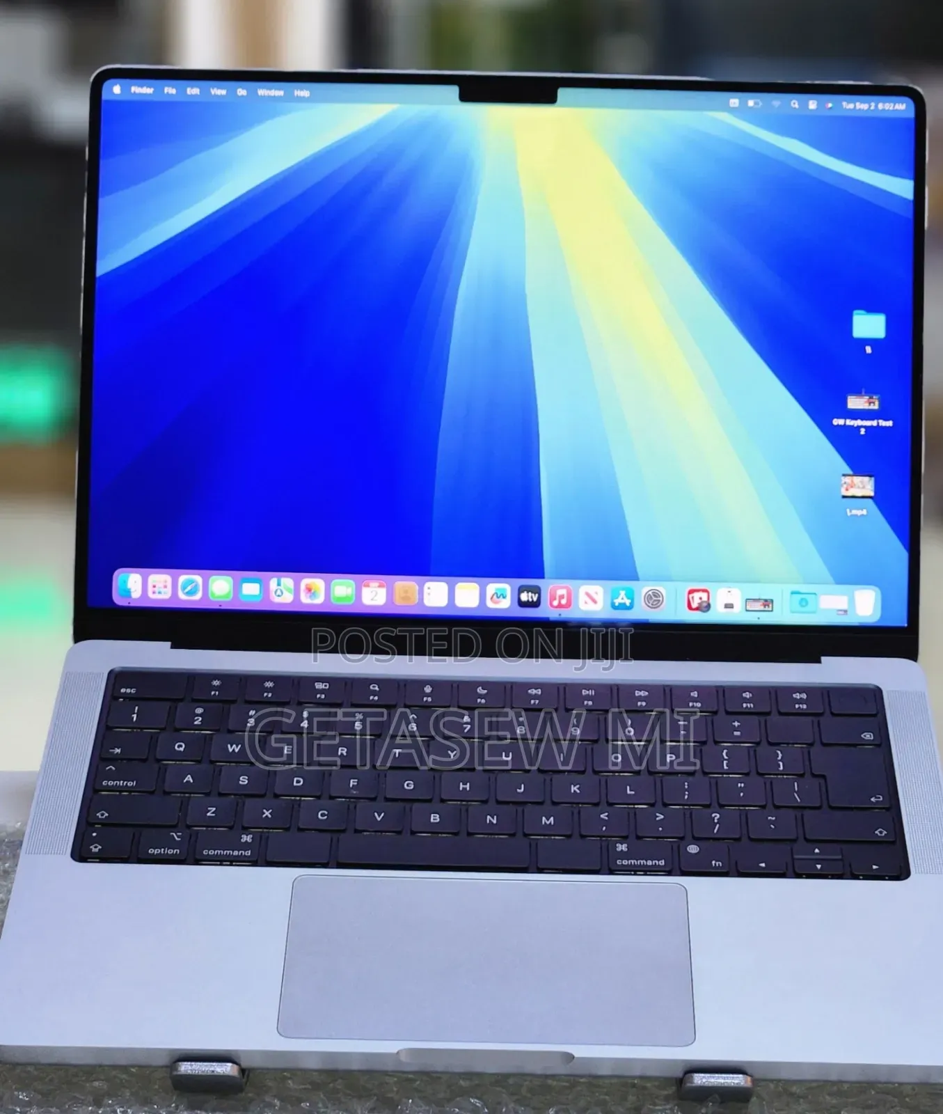 New Laptop Apple MacBook Pro M1 16GB Apple M1 Pro SSD 512GB