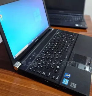 New Laptop Toshiba Satellite C850 4GB Intel Core I5 SSD 320GB