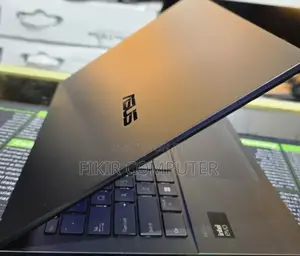 New Laptop Asus ZenBook UX430UA 8GB Intel Core Ultra 7 SSD 512GB