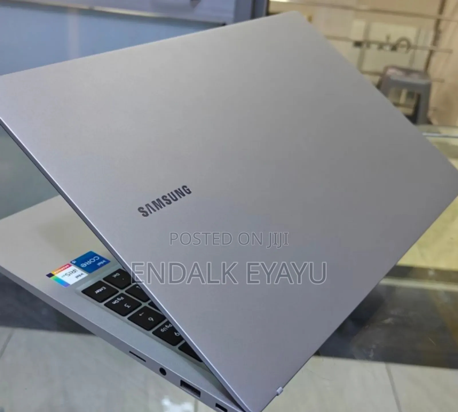 New Laptop Samsung Galaxy Book 2 8GB Intel Core I5 SSD 256GB