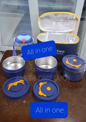 Photo - Original 3two Roshan School Lunch Box