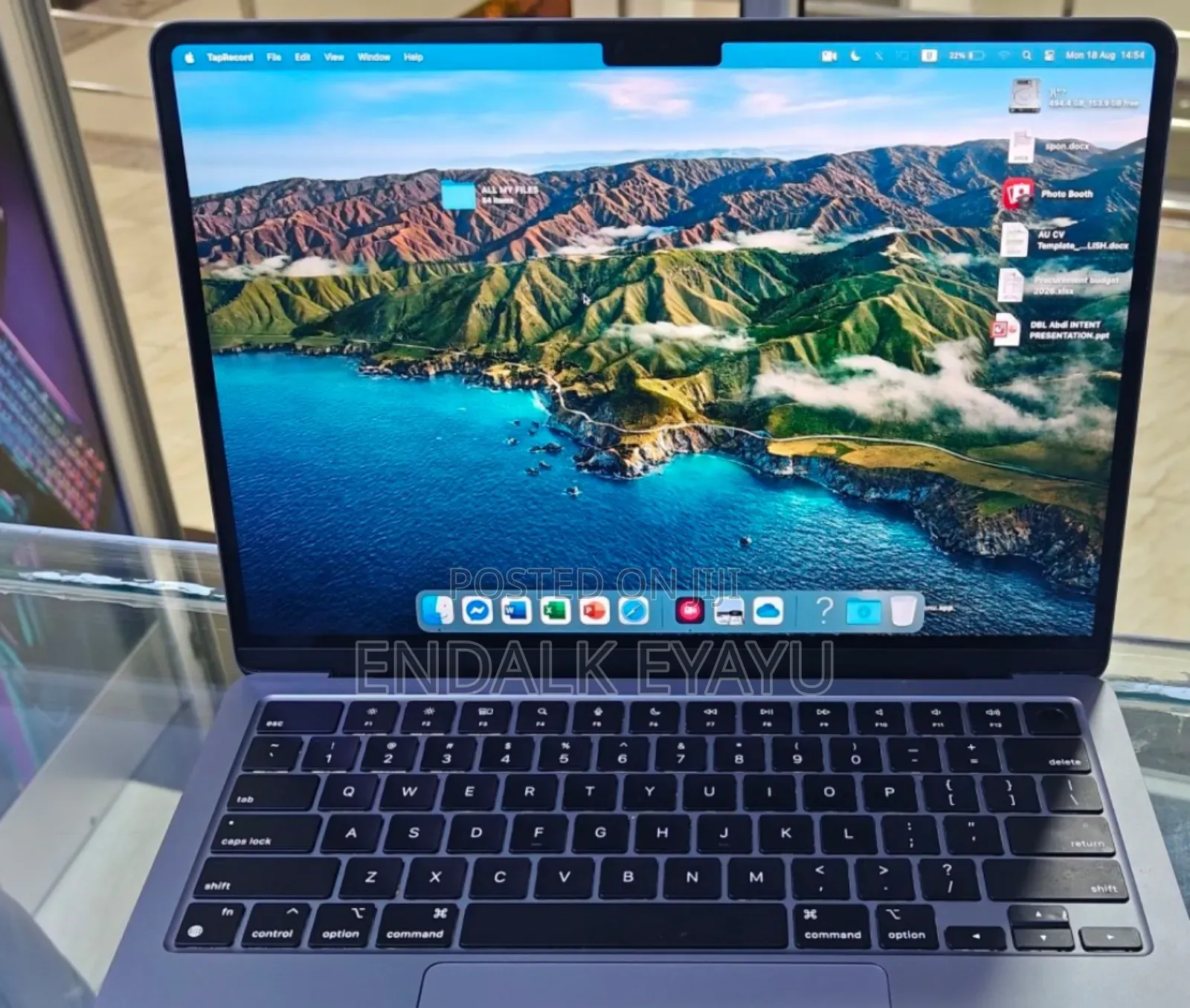 New Laptop Apple MacBook Air 2022 M2 8GB Apple M2 SSD 512GB