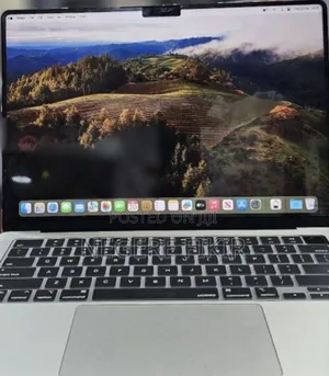 Photo - New Laptop Apple MacBook Pro M1 8GB Intel Core I5 SSD 512GB