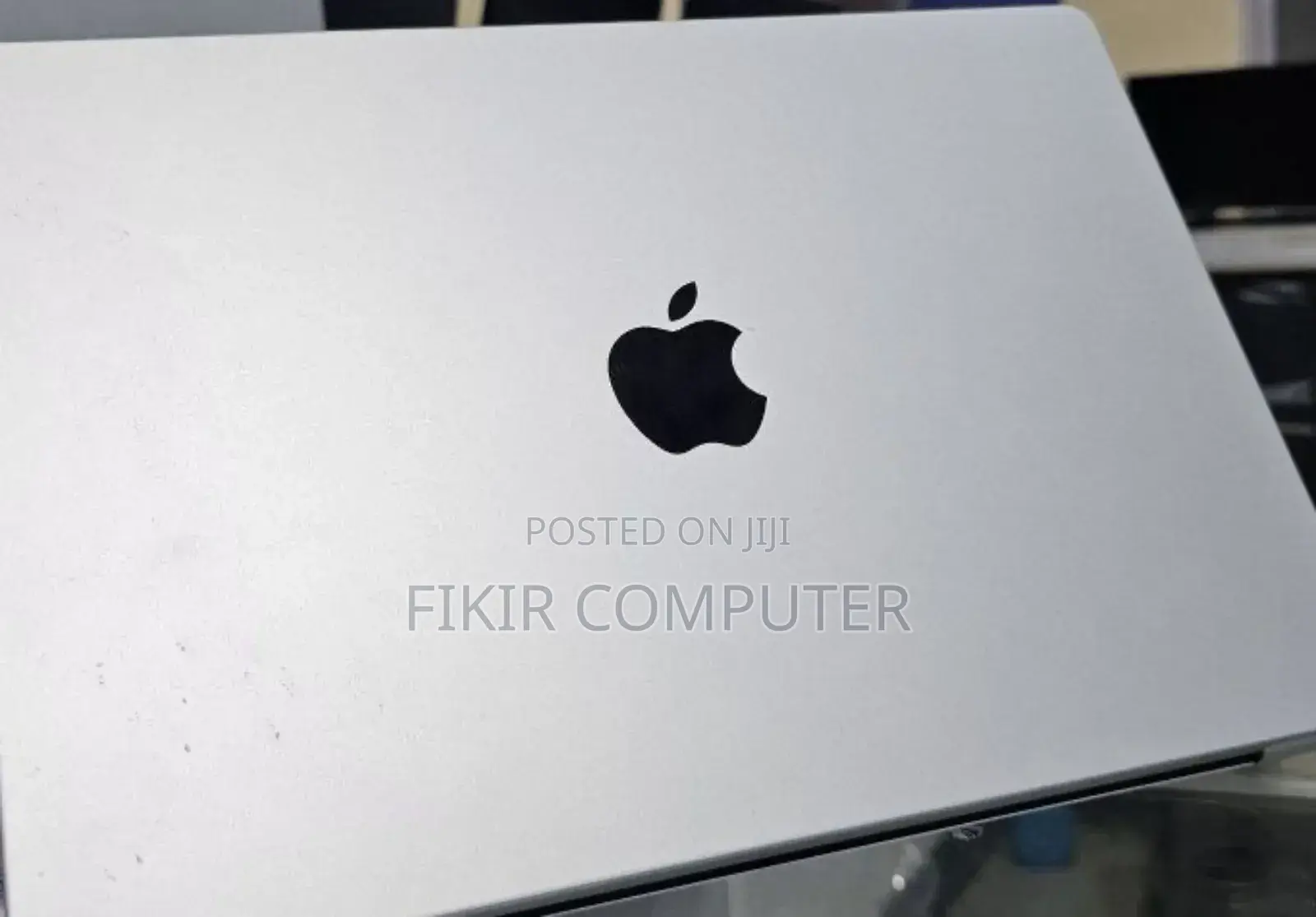 New Laptop Apple MacBook Pro M1 8GB Intel Core I5 SSD 512GB