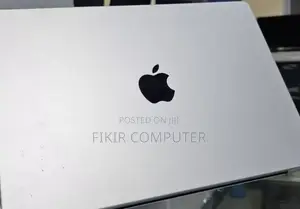 New Laptop Apple MacBook Pro M1 8GB Intel Core I5 SSD 512GB