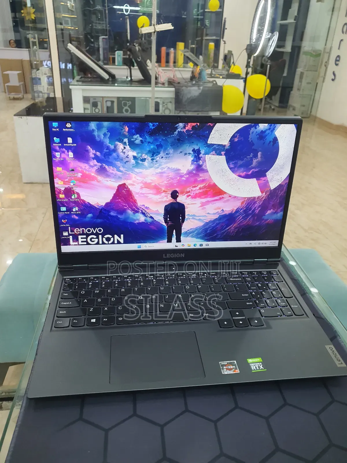 New Laptop Lenovo 16GB AMD Ryzen 7 SSD 512GB