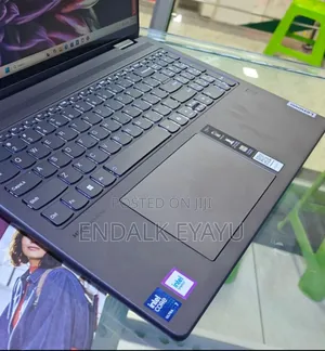 New Laptop Lenovo Yoga 7i 16GB Intel Core Ultra 7 SSD 1T