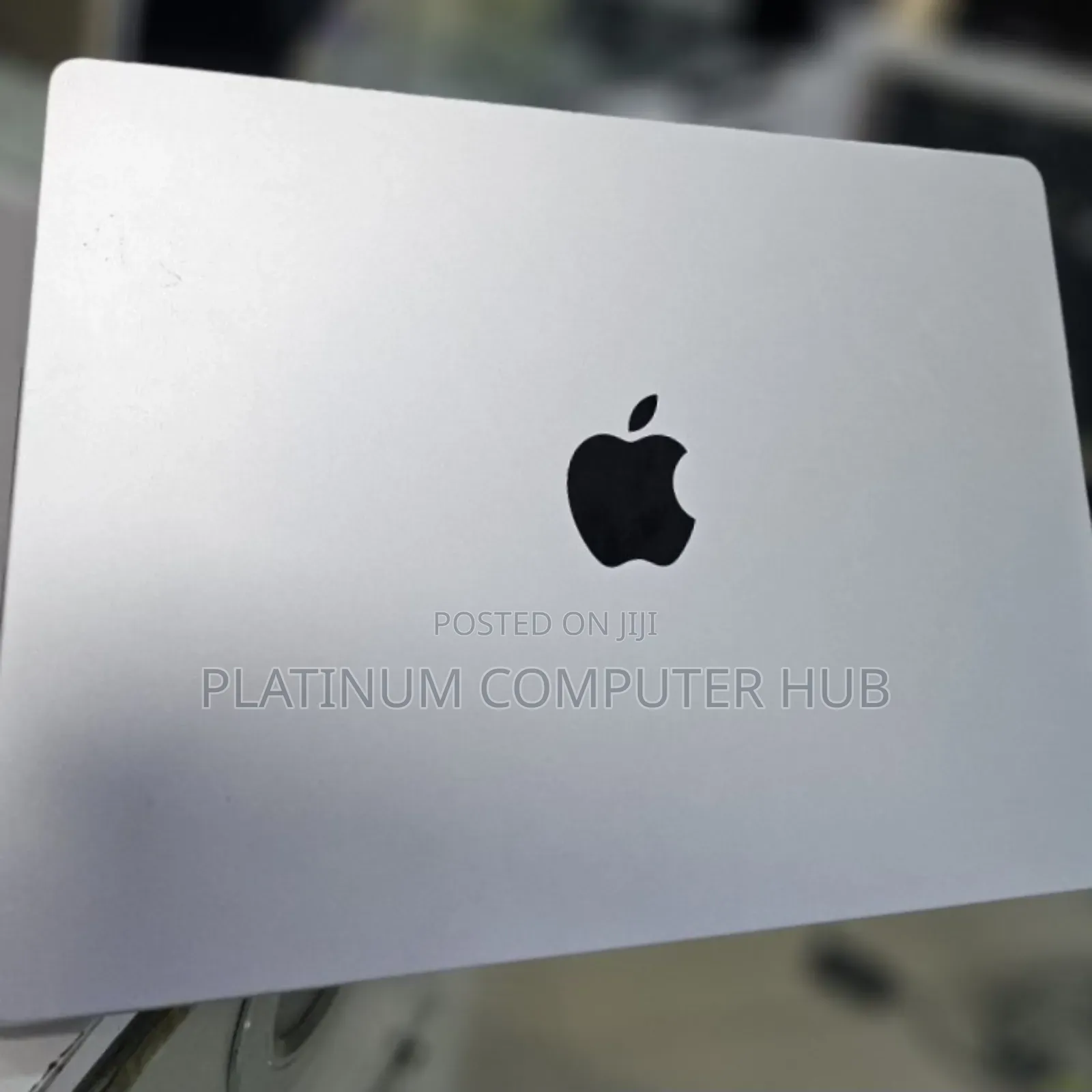 New Laptop Apple MacBook Pro 2023 M3 14-Inch 8GB Apple M3 SSD 512GB