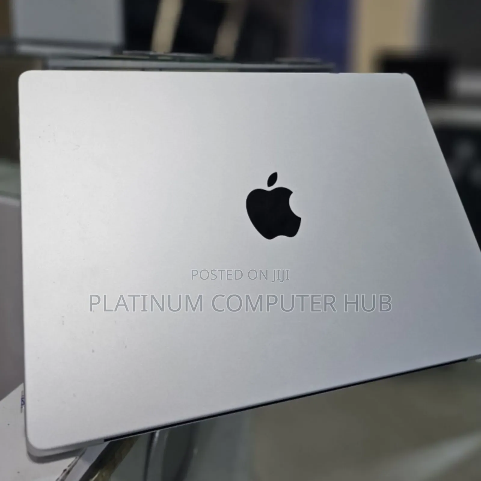 New Laptop Apple MacBook Pro 2023 M3 14-Inch 8GB Apple M3 SSD 512GB