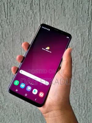 Photo - Samsung Galaxy S9 Plus 64 GB Orange