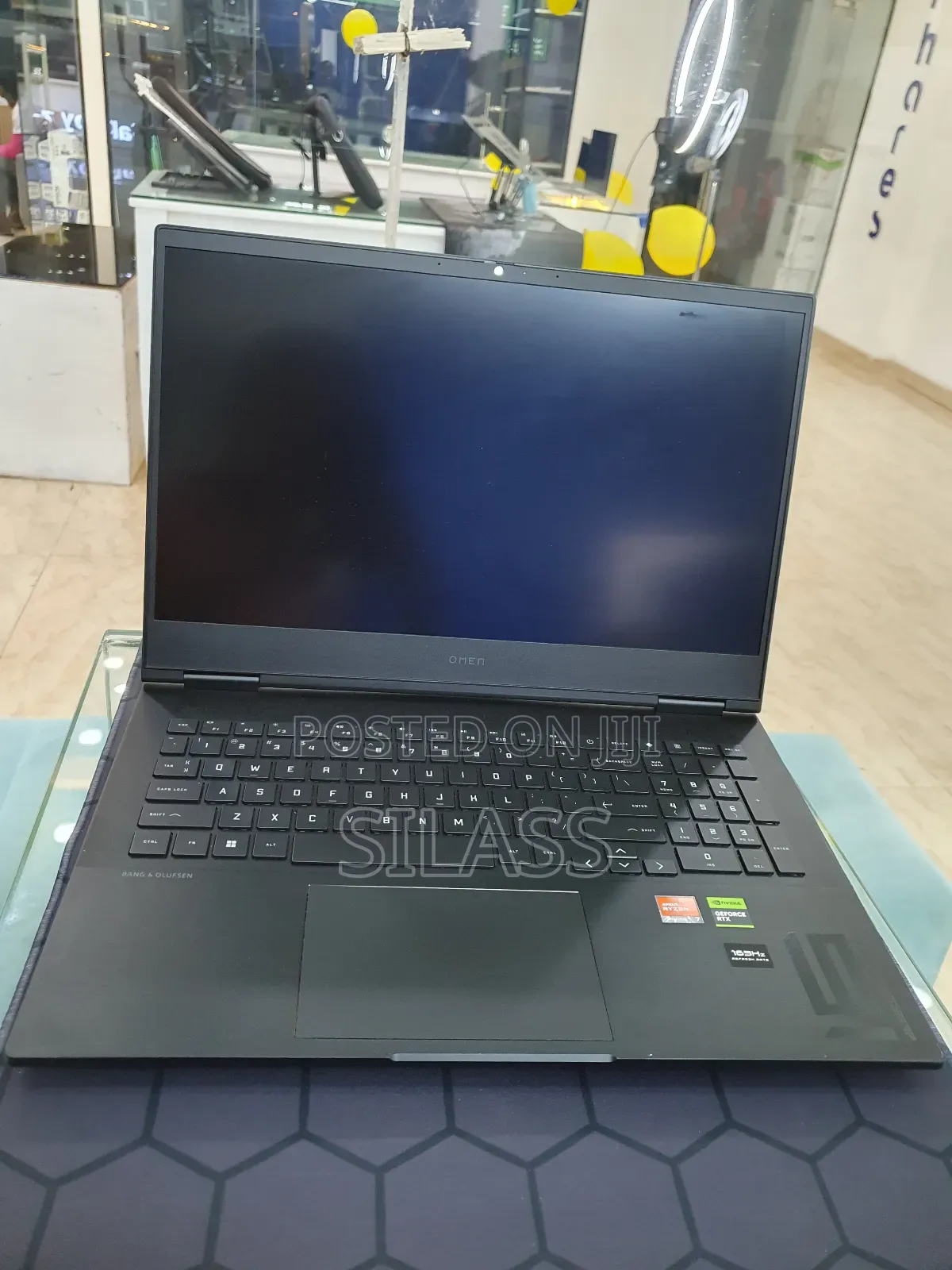 New Laptop HP Omen 16 16GB AMD Ryzen 7 SSD 1T