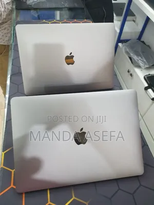 New Laptop Apple MacBook Air 16GB Apple M1 SSD 256GB