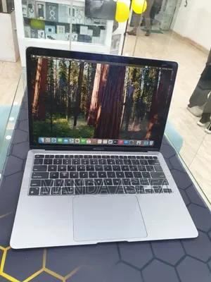 New Laptop Apple MacBook Air 16GB Apple M1 SSD 256GB
