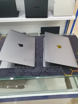 New Laptop Apple MacBook Air 16GB Apple M1 SSD 256GB