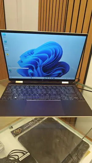 Photo - New Laptop HP Spectre 14 16GB Intel Core I7 SSD 1T