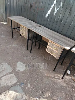 Photo - የቢሮ ጠረጴዛ 1m