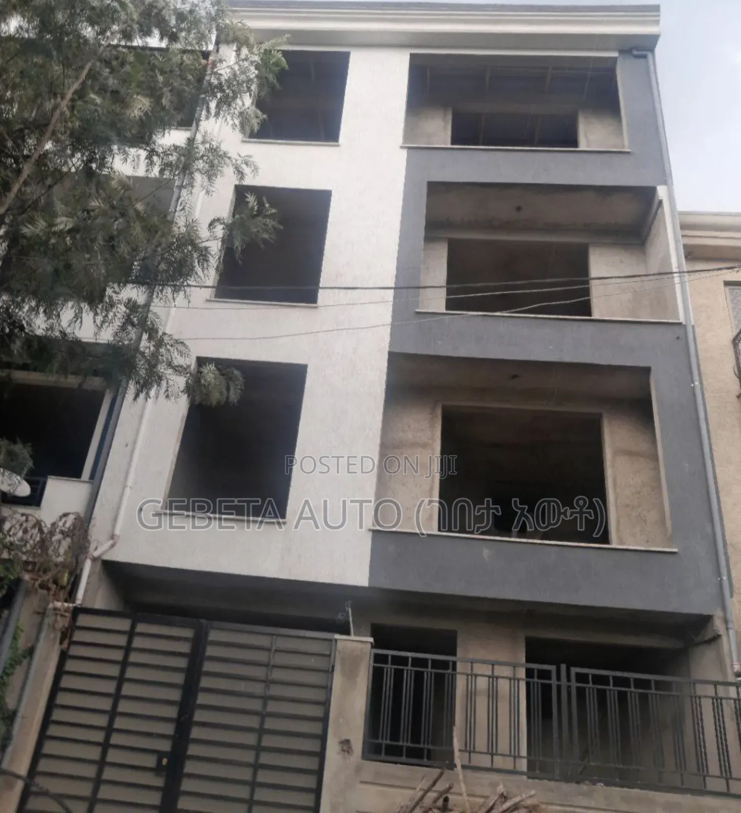 5bdrm House in Alem Bank, Bole for sale