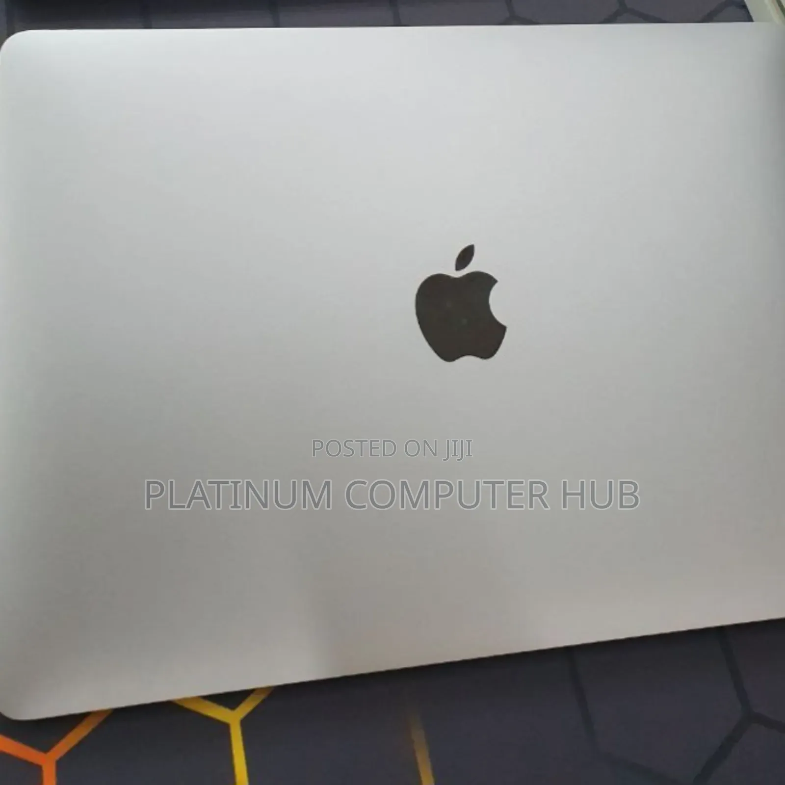 New Laptop Apple MacBook Air 2020 M1 16GB Apple M1 SSD 256GB