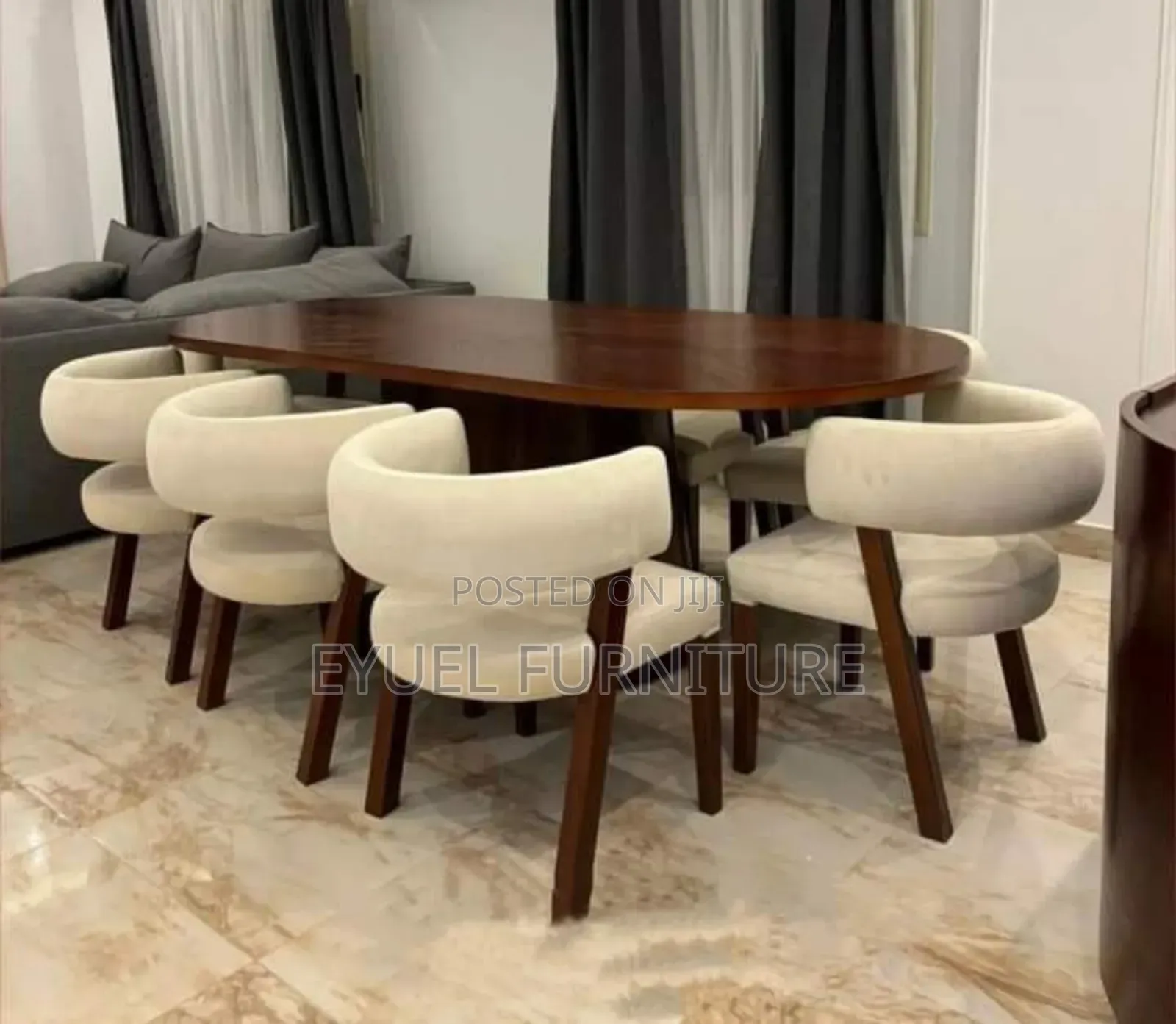 Daynig Tabel/የመመገብያ ጠረጴዛ እና ወንበሮቾ እኛ ጋር ያገኛሉ