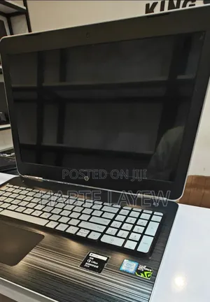 New Laptop HP Pavilion 15 8GB Intel Core I7 SSD 512GB