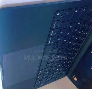 Photo - New Laptop Apple MacBook Air 2022 M2 8GB Intel Core M2 SSD 256GB