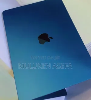 New Laptop Apple MacBook Air 2022 M2 8GB Intel Core M2 SSD 256GB