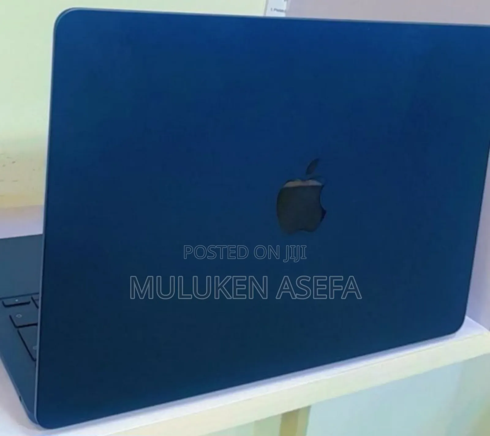 New Laptop Apple MacBook Air 2022 M2 8GB Intel Core M2 SSD 256GB