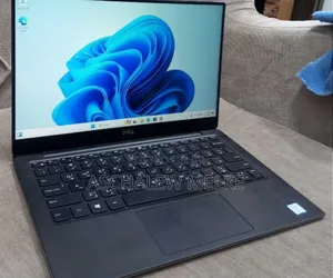 Photo - New Laptop Dell XPS 13 9370 8GB Intel Core I5 SSD 512GB