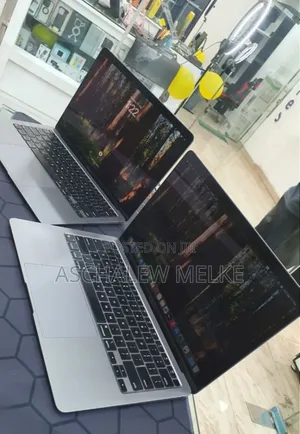 Photo - New Laptop Apple MacBook Air 2020 M1 16GB Apple M1 SSD 256GB