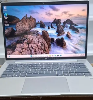 New Laptop HP ProBook 440 G1 16GB Intel Core Ultra 5 SSD 512GB