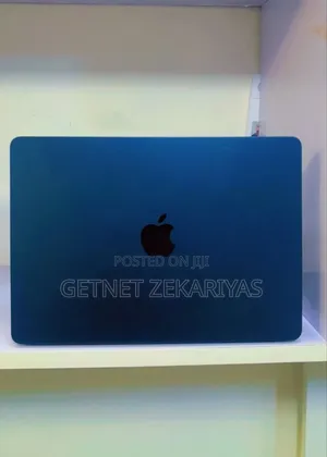 New Laptop Apple MacBook Air 8GB Apple M2 SSD 256GB