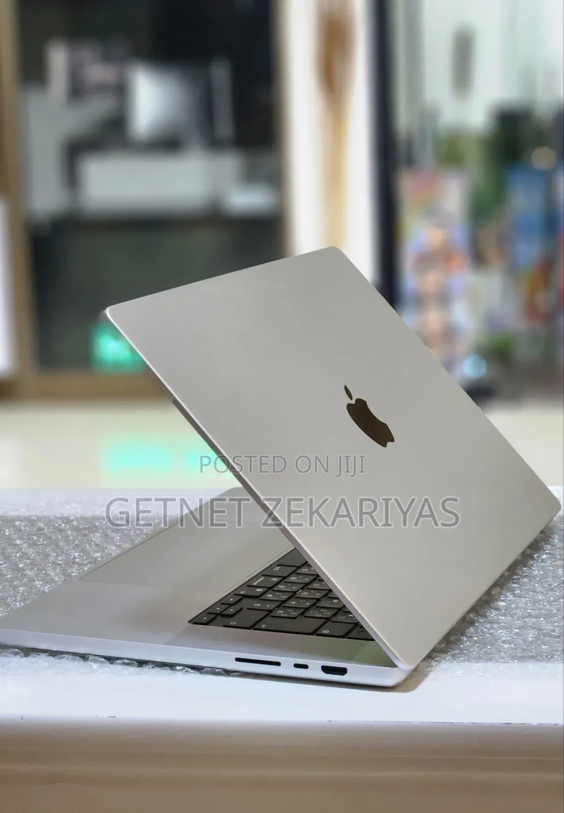 New Laptop Apple MacBook Pro 32GB Apple M1 Pro SSD 512GB