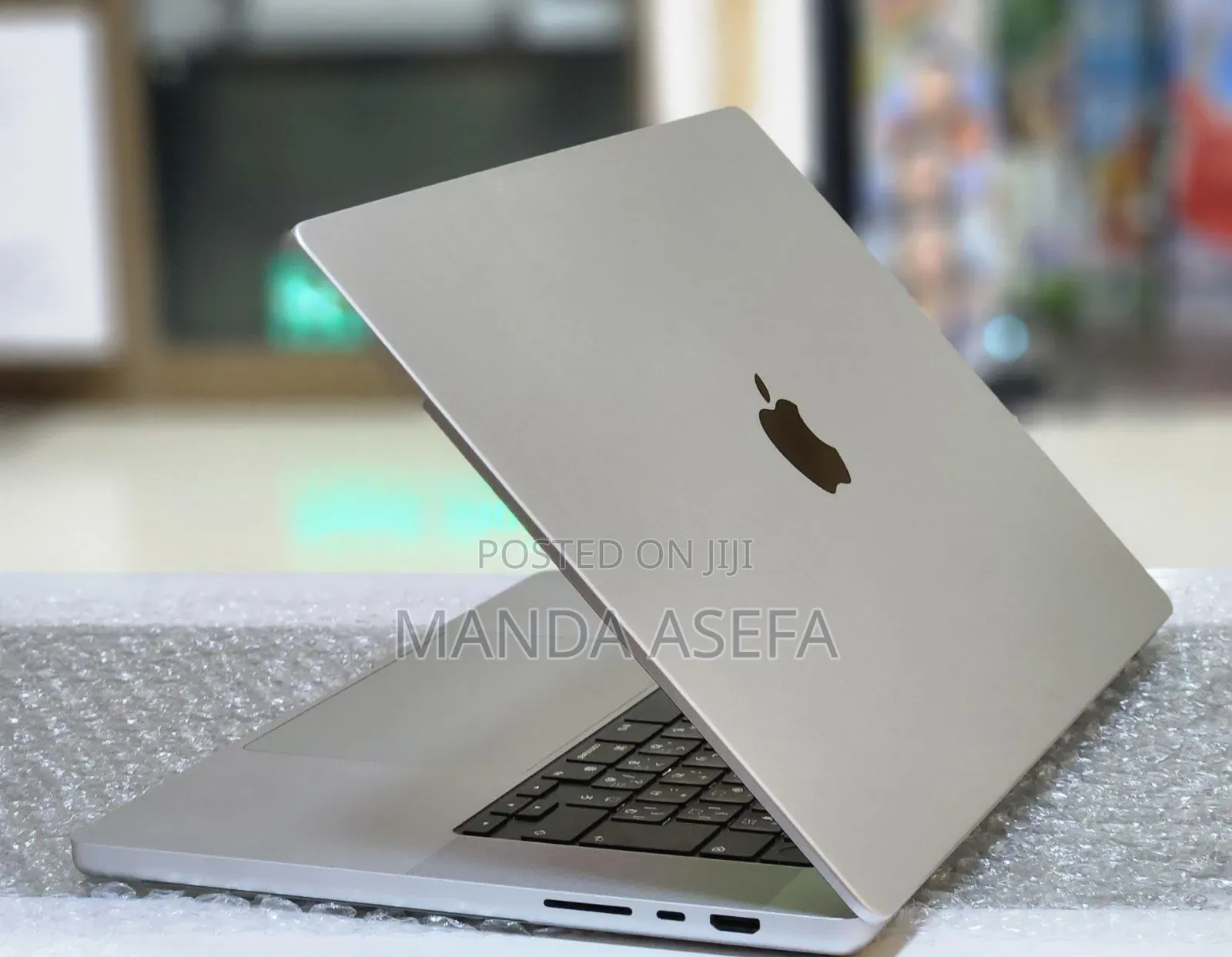 New Laptop Apple MacBook Pro M1 32GB Apple M1 Pro SSD 512GB