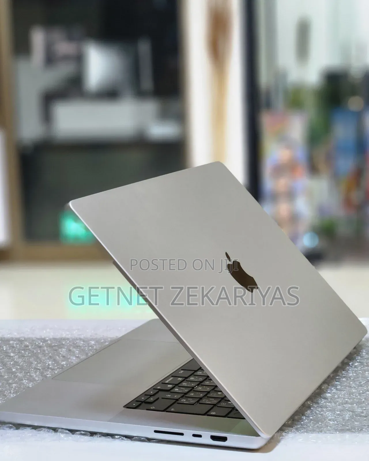 New Laptop Apple MacBook Pro 32GB Apple M1 Pro SSD 512GB