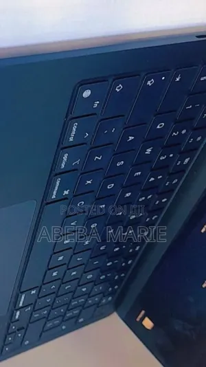 New Laptop Apple MacBook Air 2023 M2 8GB Apple M2 SSD 256GB