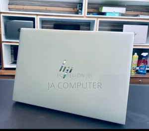 New Laptop HP EliteBook 840 16GB AMD Ryzen 7 SSD 512GB