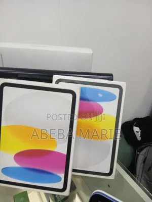 Photo - New Apple iPad Air 64 GB Blue