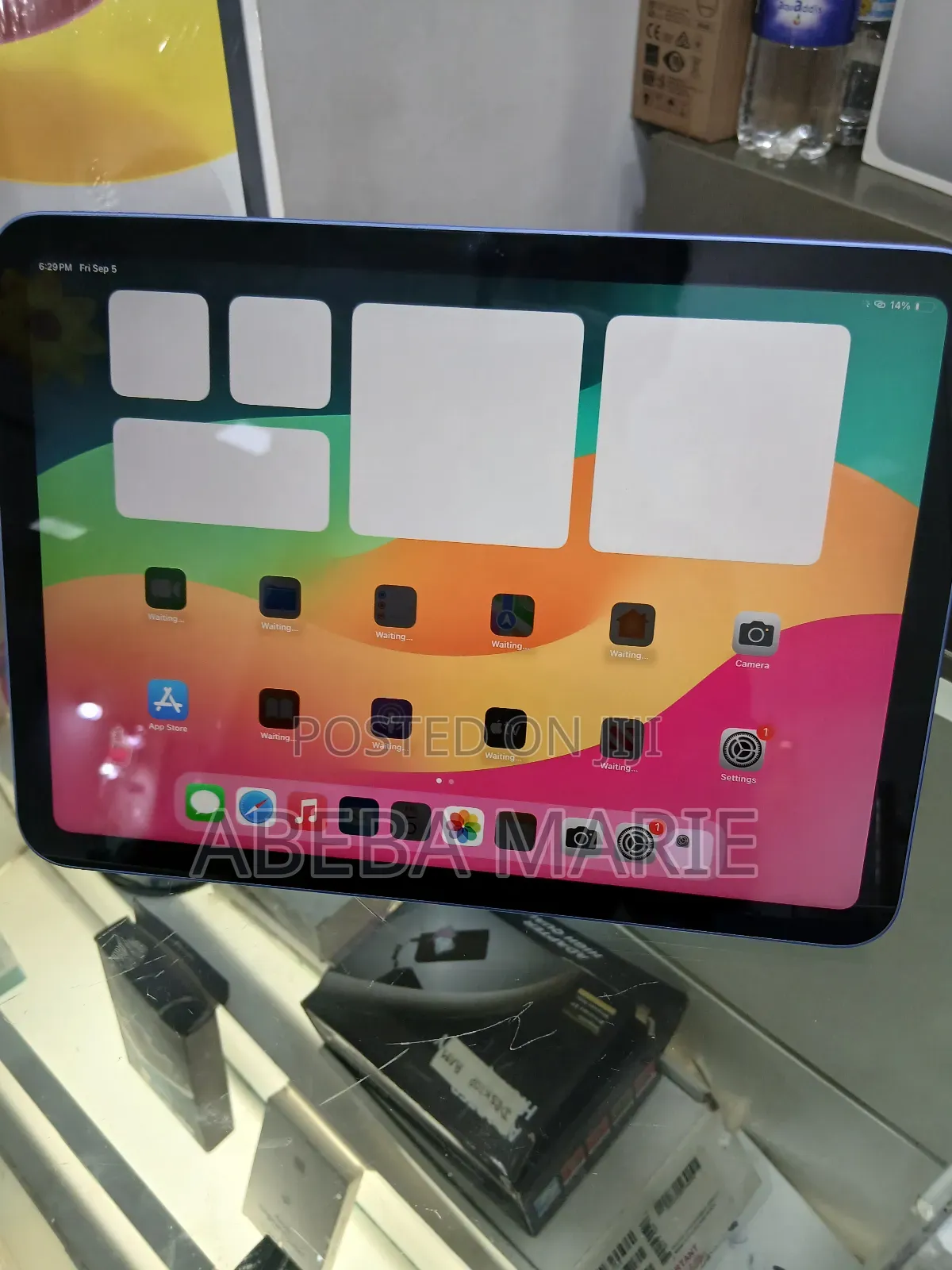 New Apple iPad Air 64 GB Blue