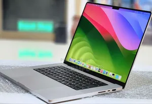 New Laptop Apple MacBook Pro M1 32GB Apple M1 Pro SSD 512GB