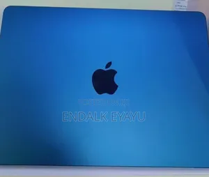 New Laptop Apple MacBook Air 2022 M2 8GB Apple M2 SSD 256GB