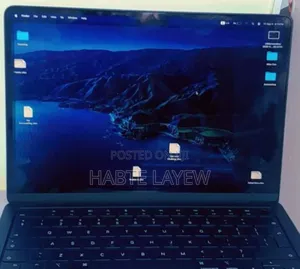 Photo - New Laptop Apple MacBook Air 2022 M2 8GB Apple M2 SSD 256GB