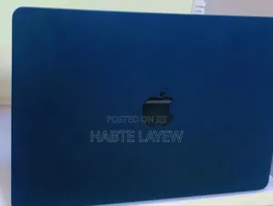 New Laptop Apple MacBook Air 2022 M2 8GB Apple M2 SSD 256GB