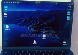 New Laptop Apple MacBook Air 2022 M2 8GB Apple M2 SSD 256GB