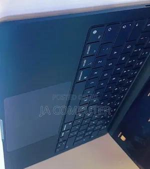 New Laptop Apple MacBook Air 2022 M2 8GB Apple M2 SSD 256GB