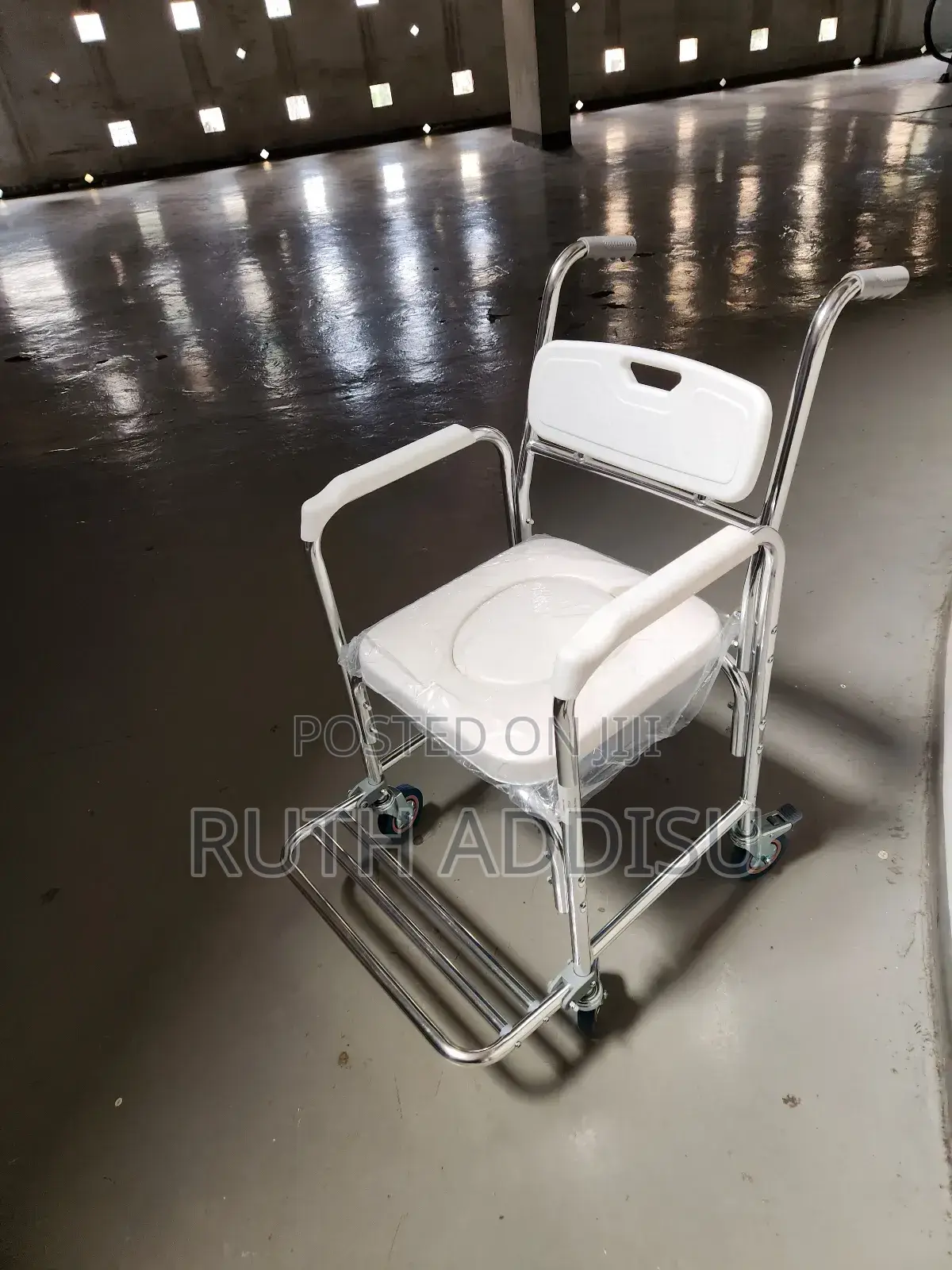 Wheelchair腑你mini Wheel Commode Wheelchair膊你poty Wheelchair名人wheelchair