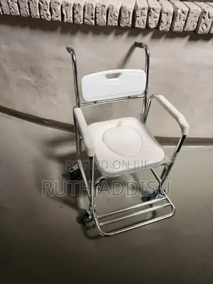 Toilet Wheelchair鄉村commode Wheelchair多次poty Wheelchair名字wheelchair